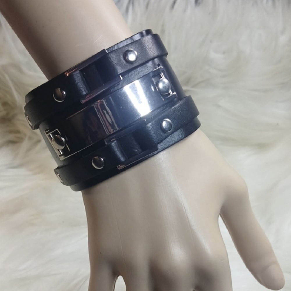 Paparazzi Black Bracelet with Silver Details Urban And Rock Men - Picture 1 of 9